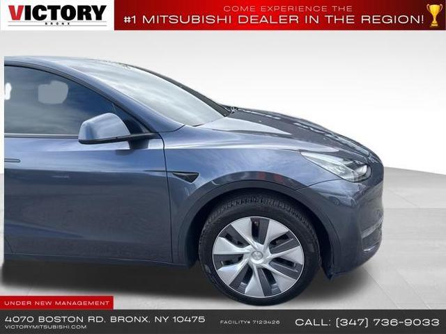 Photo of 2023 Gray Tesla Model Y