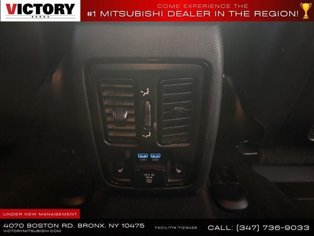 Photo of 2023 DB Black Clearcoat Dodge Durango