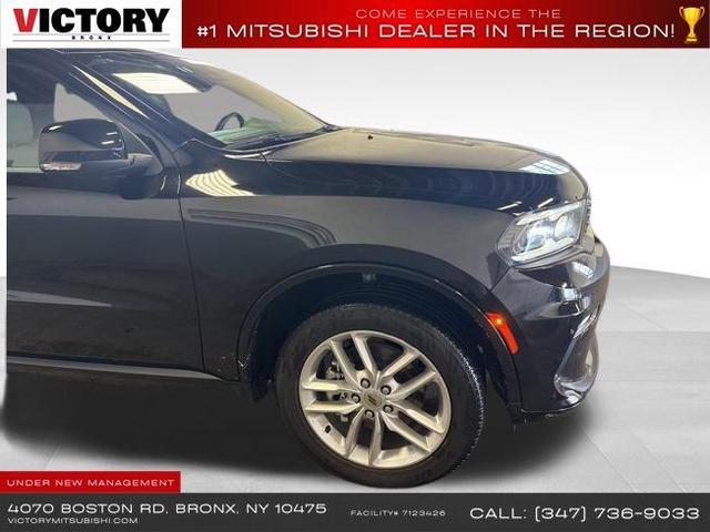 Photo of 2023 DB Black Clearcoat Dodge Durango