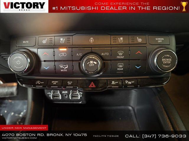 Photo of 2023 DB Black Clearcoat Dodge Durango