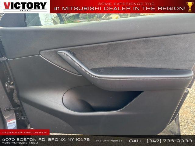 Photo of 2022 Midnight Silver Metallic Tesla Model Y