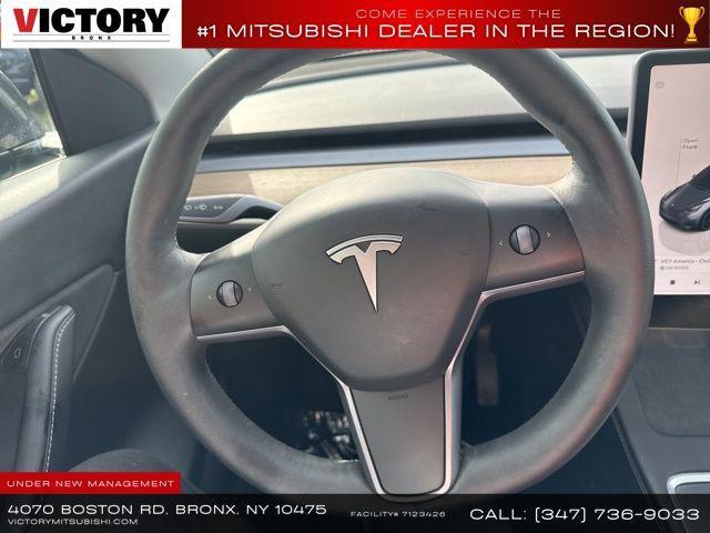 Photo of 2022 Midnight Silver Metallic Tesla Model Y