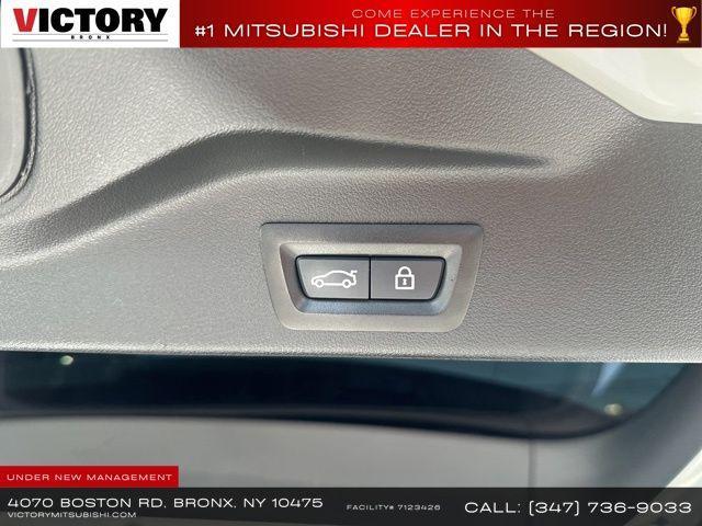 Photo of 2019 Mineral White Metallic BMW X5