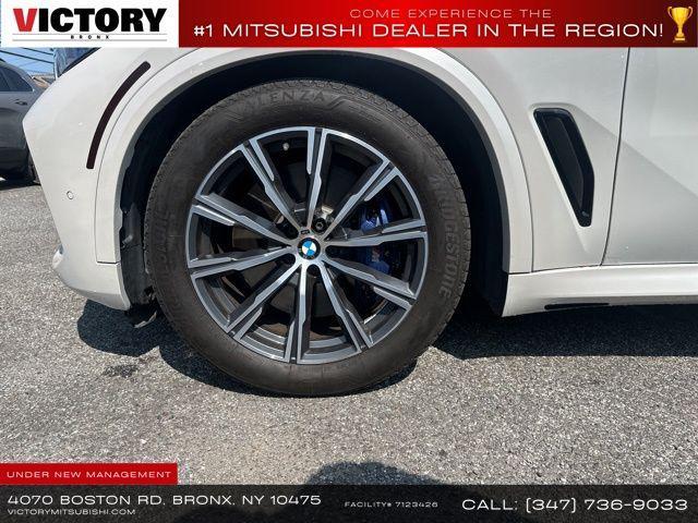 Photo of 2019 Mineral White Metallic BMW X5