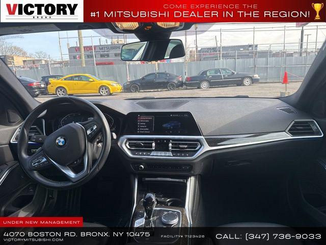 Photo of 2022 Phytonic Blue Metallic BMW 330