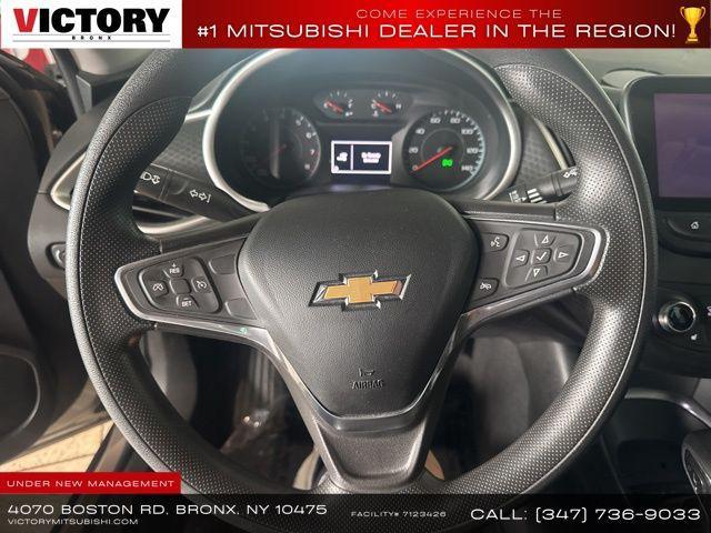 Photo of 2022 Mineral Gray Metallic Chevrolet Malibu