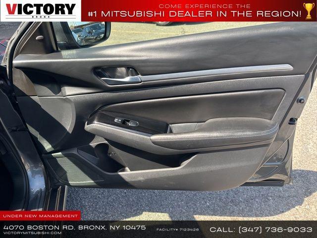 Photo of 2023 Gun Metallic Nissan Altima