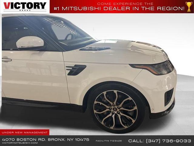 Photo of 2021 White Land Rover Range Rover Sport