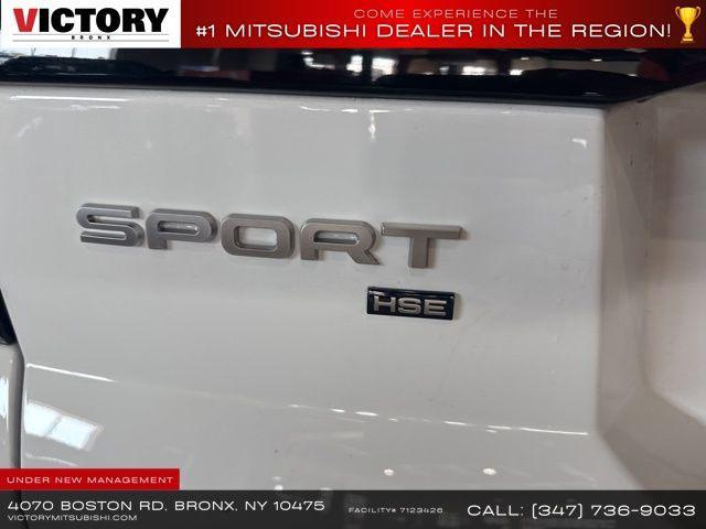 Photo of 2021 White Land Rover Range Rover Sport