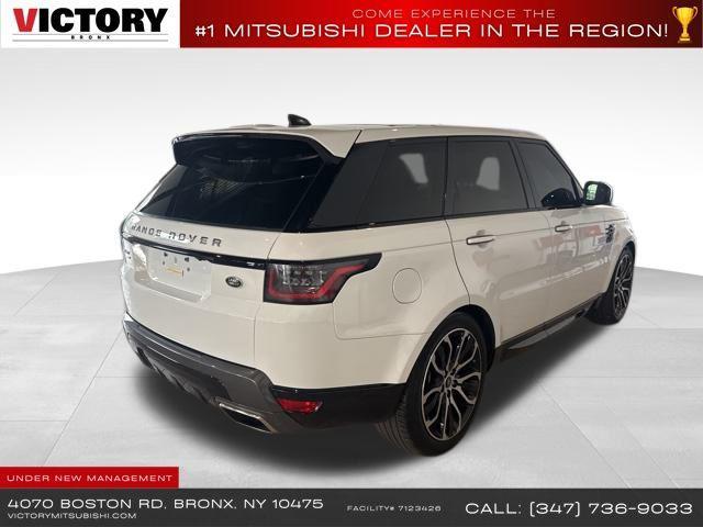 Photo of 2021 White Land Rover Range Rover Sport