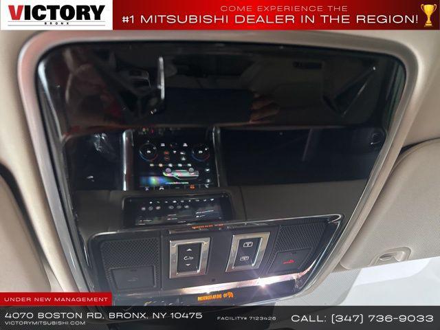 Photo of 2021 White Land Rover Range Rover Sport