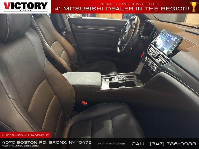 Photo of 2022 Still Night Pearl Honda Accord Hybrid