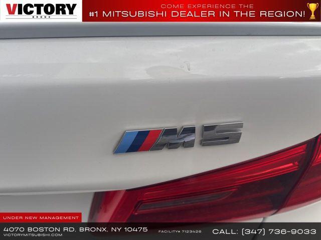Photo of 2019 Alpine White BMW M5