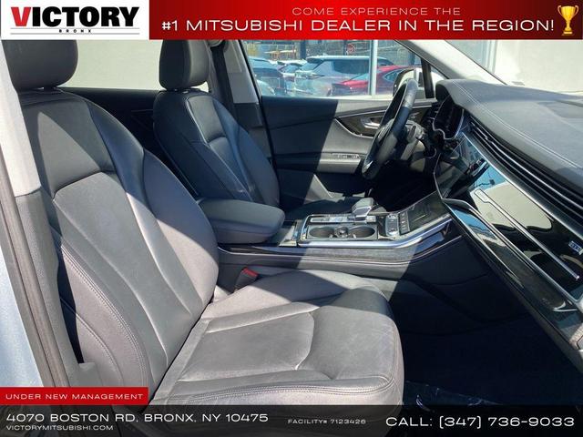 Photo of 2023 Mythos Black Metallic Audi Q7