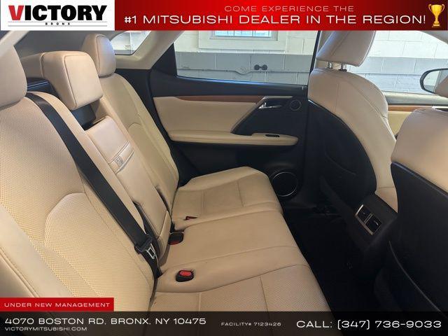 Photo of 2022 Eminent White Pearl Lexus RX 350