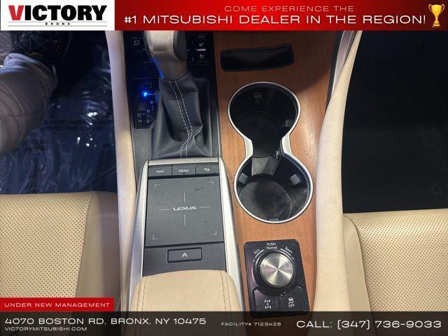 Photo of 2022 Eminent White Pearl Lexus RX 350