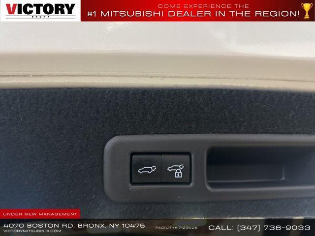 Photo of 2022 Eminent White Pearl Lexus RX 350