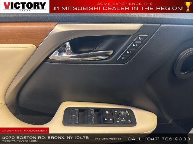 Photo of 2022 Eminent White Pearl Lexus RX 350