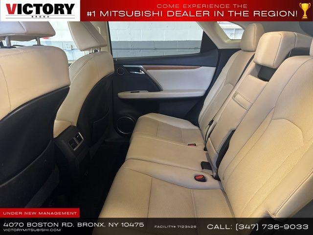 Photo of 2022 Eminent White Pearl Lexus RX 350