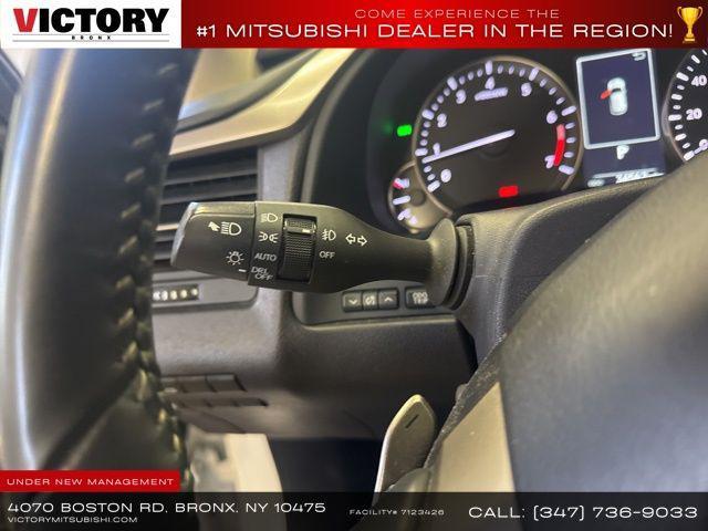 Photo of 2022 Eminent White Pearl Lexus RX 350