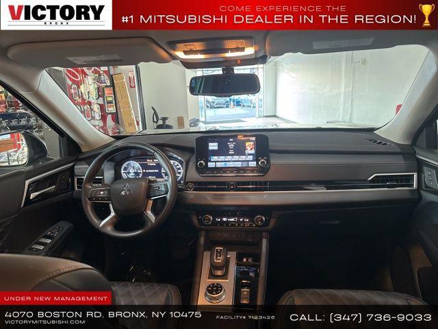 Photo of 2024 Bronze Mitsubishi Outlander PHEV