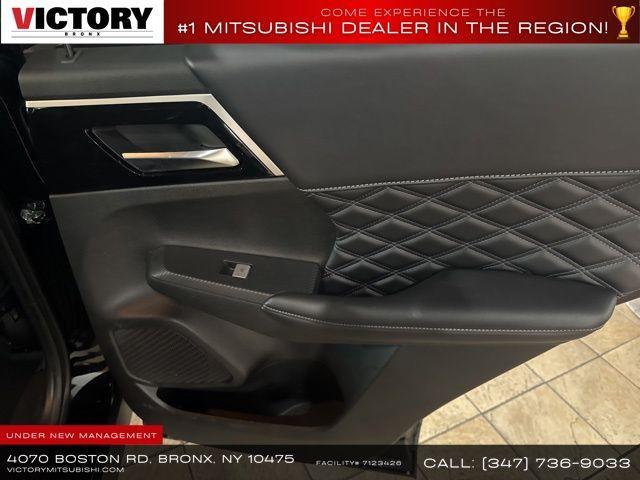 Photo of 2024 Bronze Mitsubishi Outlander PHEV