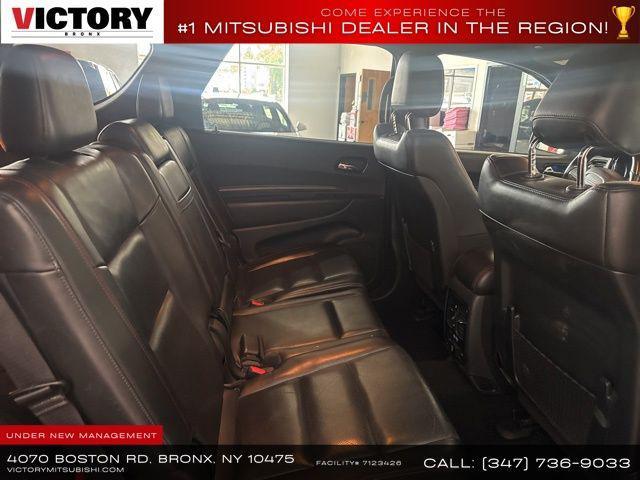 Photo of 2023 DB Black Clearcoat Dodge Durango
