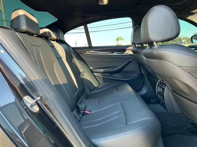 Photo of 2018 Black BMW 530