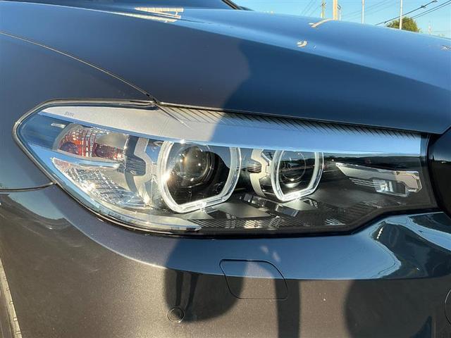 Photo of 2018 Black BMW 530