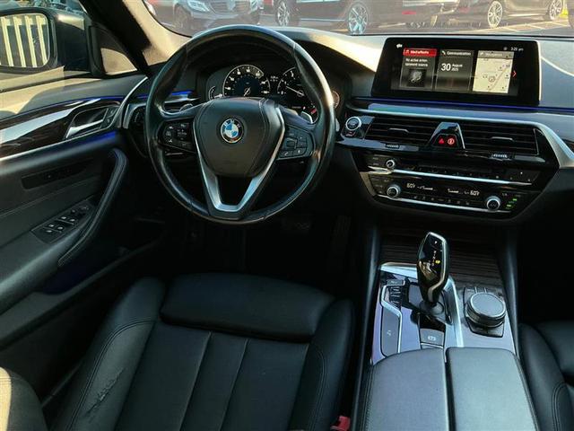 Photo of 2018 Black BMW 530