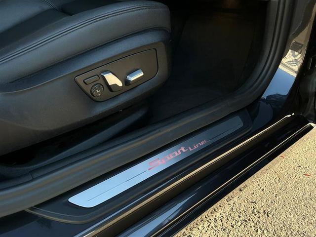 Photo of 2018 Black BMW 530