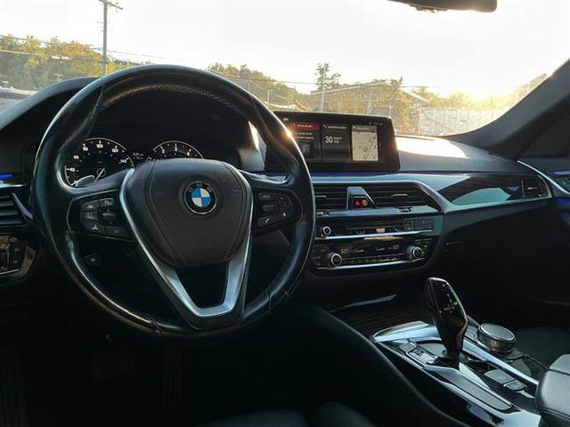 Photo of 2018 Black BMW 530