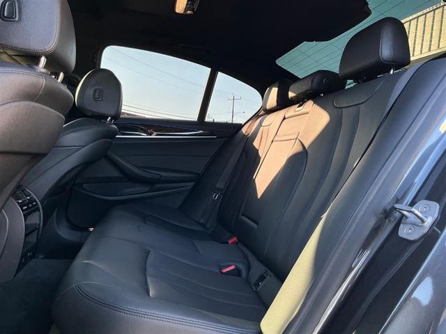 Photo of 2018 Black BMW 530