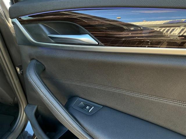 Photo of 2018 Black BMW 530