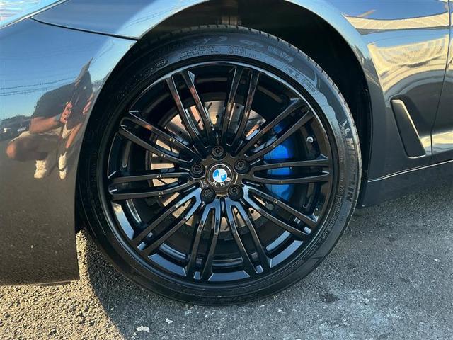Photo of 2018 Black BMW 530
