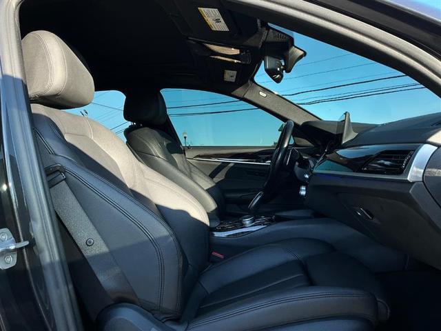 Photo of 2018 Black BMW 530