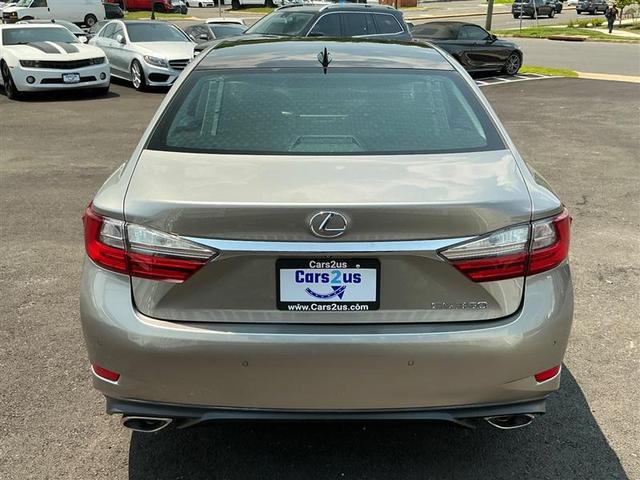 Photo of 2017 Silver Lexus ES 350