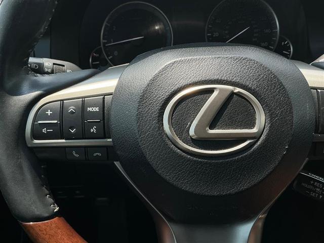 Photo of 2017 Silver Lexus ES 350