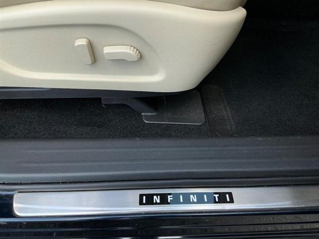 Photo of 2017 Hermosa Blue INFINITI QX60
