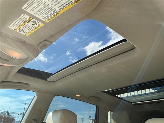 Photo of 2017 Hermosa Blue INFINITI QX60
