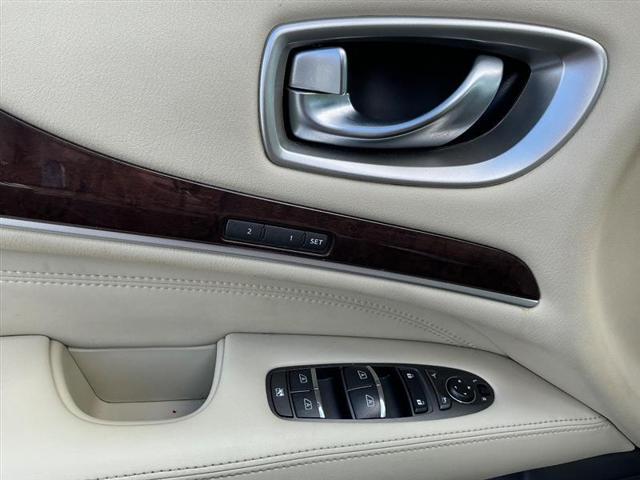 Photo of 2017 Hermosa Blue INFINITI QX60