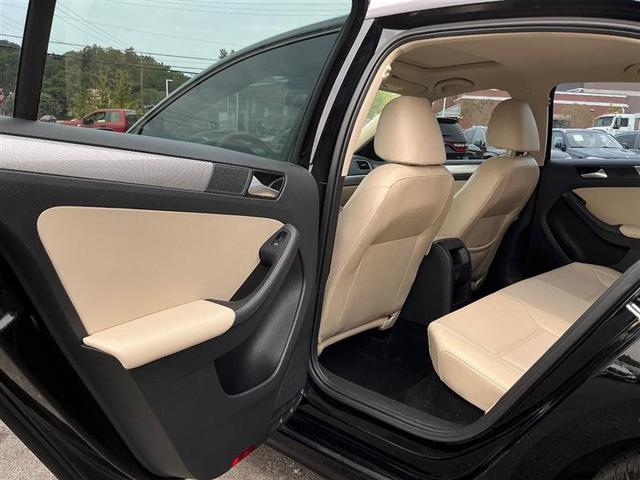 Photo of 2017 Black Volkswagen Jetta