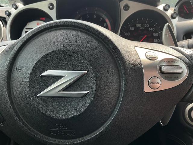 Photo of 2009 Brilliant Silver Metallic Nissan 370Z