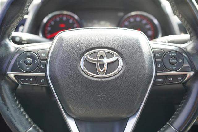 Photo of 2019 Midnight Black Metallic Toyota Camry