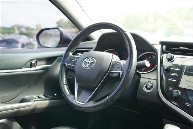 Photo of 2019 Midnight Black Metallic Toyota Camry
