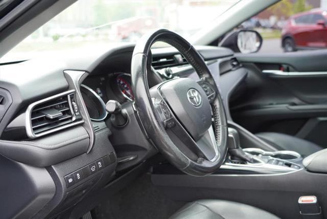 Photo of 2019 Midnight Black Metallic Toyota Camry