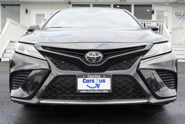 Photo of 2019 Midnight Black Metallic Toyota Camry