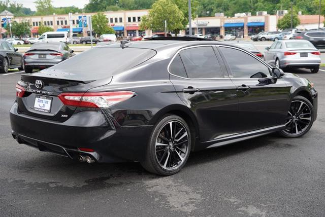Photo of 2019 Midnight Black Metallic Toyota Camry