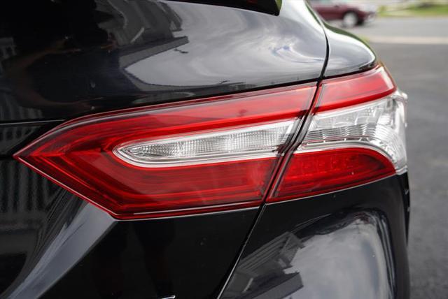 Photo of 2019 Midnight Black Metallic Toyota Camry