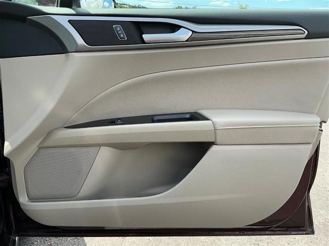 Photo of 2017 Burgundy Velvet Metallic Tinted Clearcoat Ford Fusion